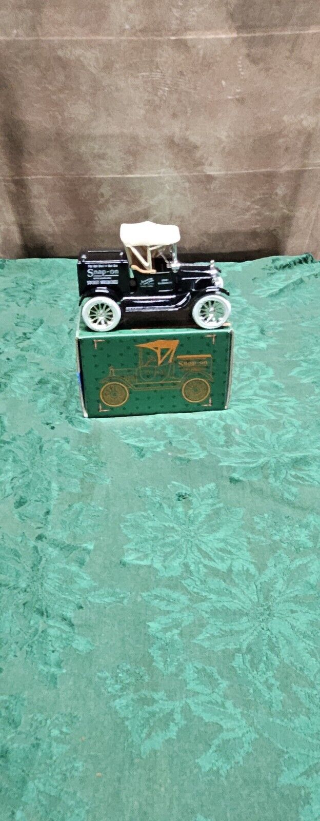 Vintage Die Cast Snap On 1930s Truck Bank In The Box