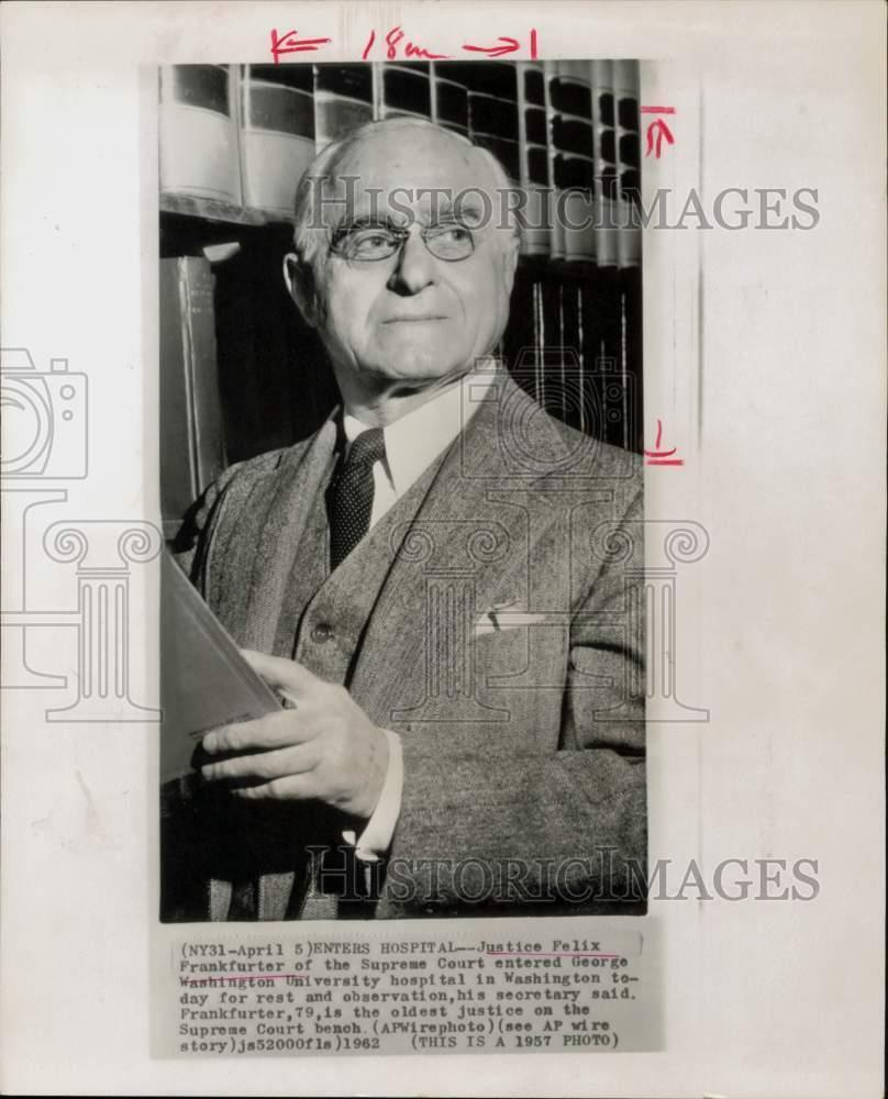 1957 Press Photo Supreme Court Justice Felix Frankfurter - hpw26825