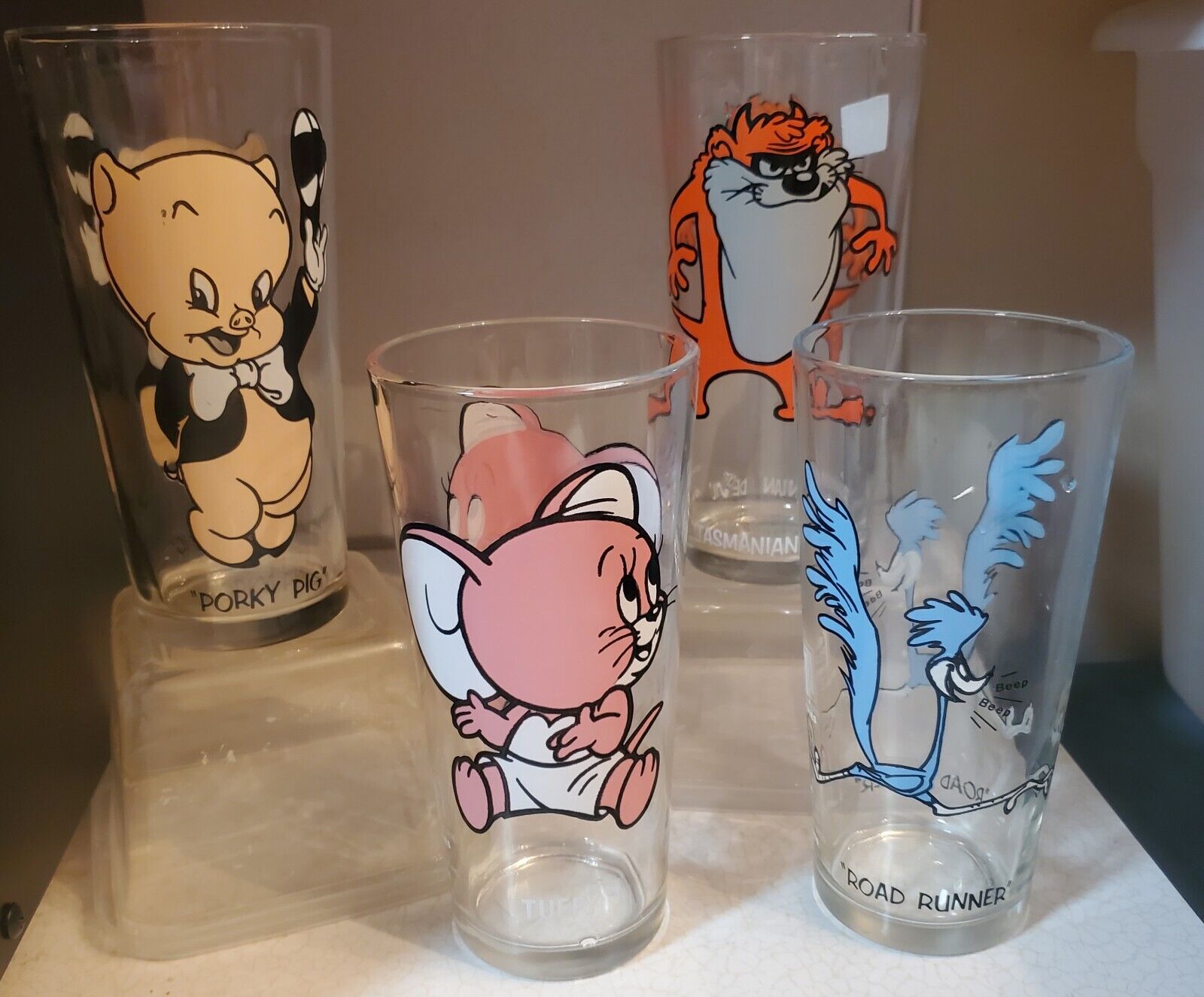 Vintage Looney Tunes Collactoble Glasses