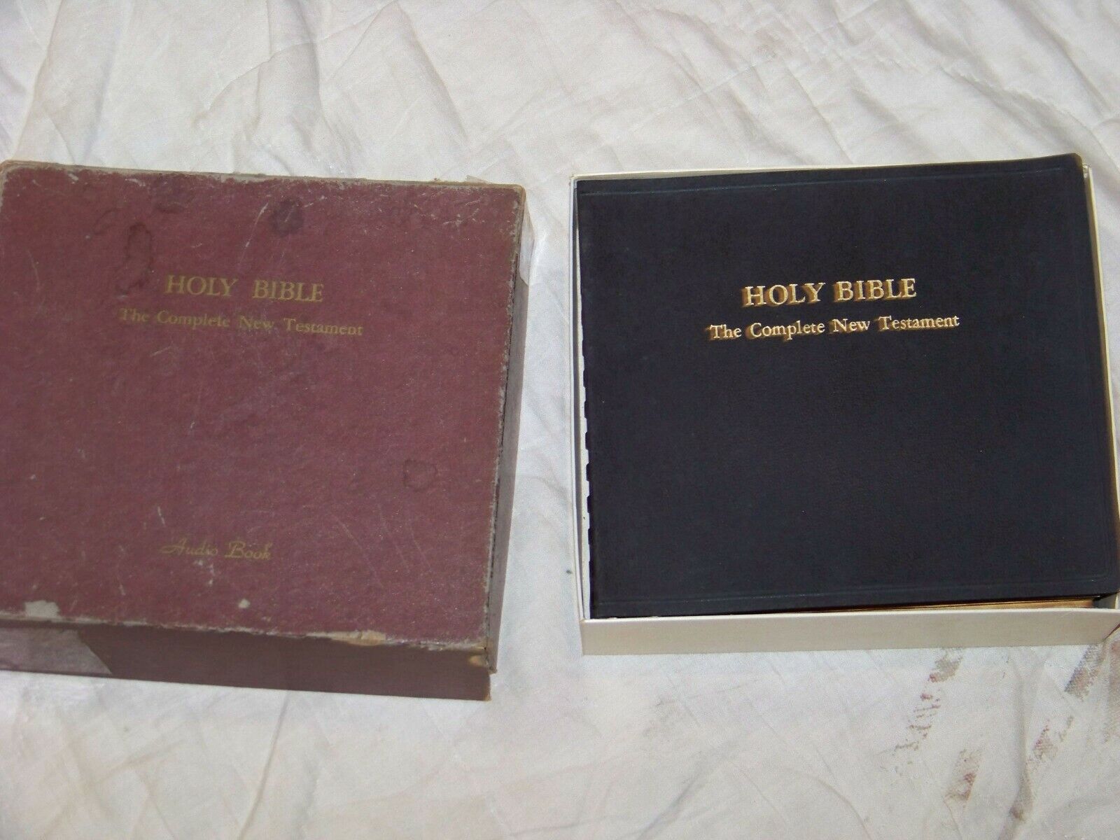 Vintage 1953 HOLY BIBLE The New Testament on 16 rpm Records