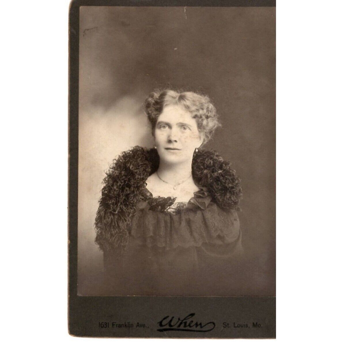 Antique Photograph Cabinet Card Portrait Identified Aunt Dee Richardson St.Louis