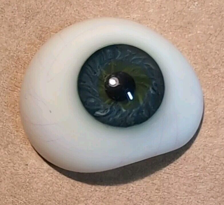 Optometrist EyeBall Prosthetic Blue Hazel Glass Eye Used