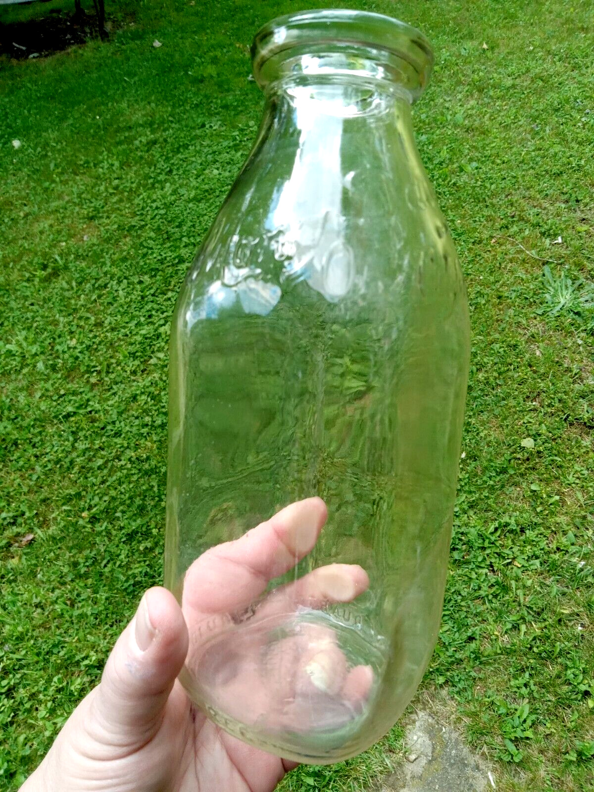 MONG DAIRY Oil City, PA Embossed Quart Glass Milk Bottle Vintage Advertising