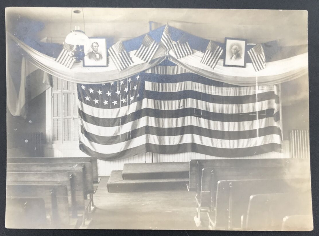 1904-1918 AZO RPPC USA 46 Star Flag Lincoln Wasington Patroitic Photo Postcard