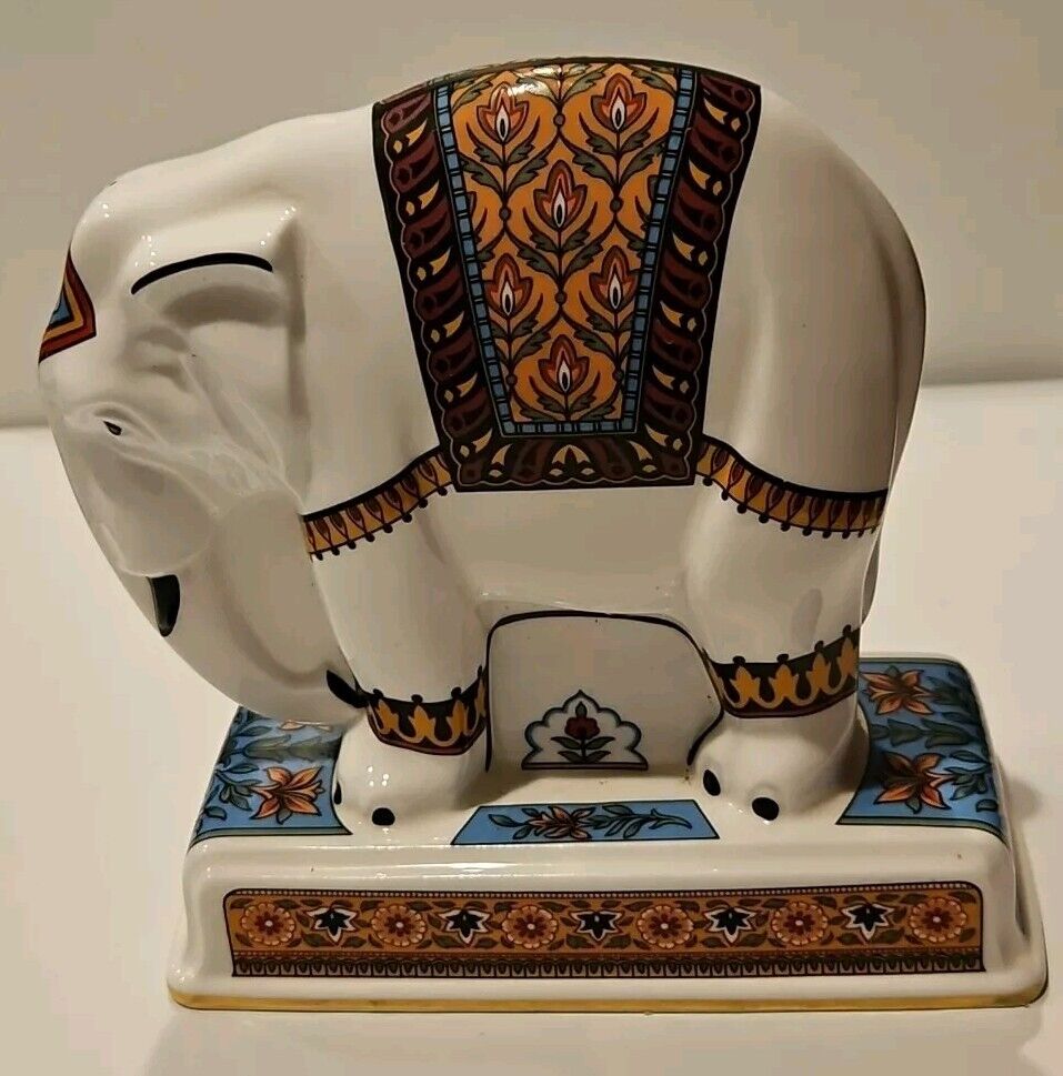 RARE Wedgwood Noah's Ark Collection Elephant ~ Made In England.