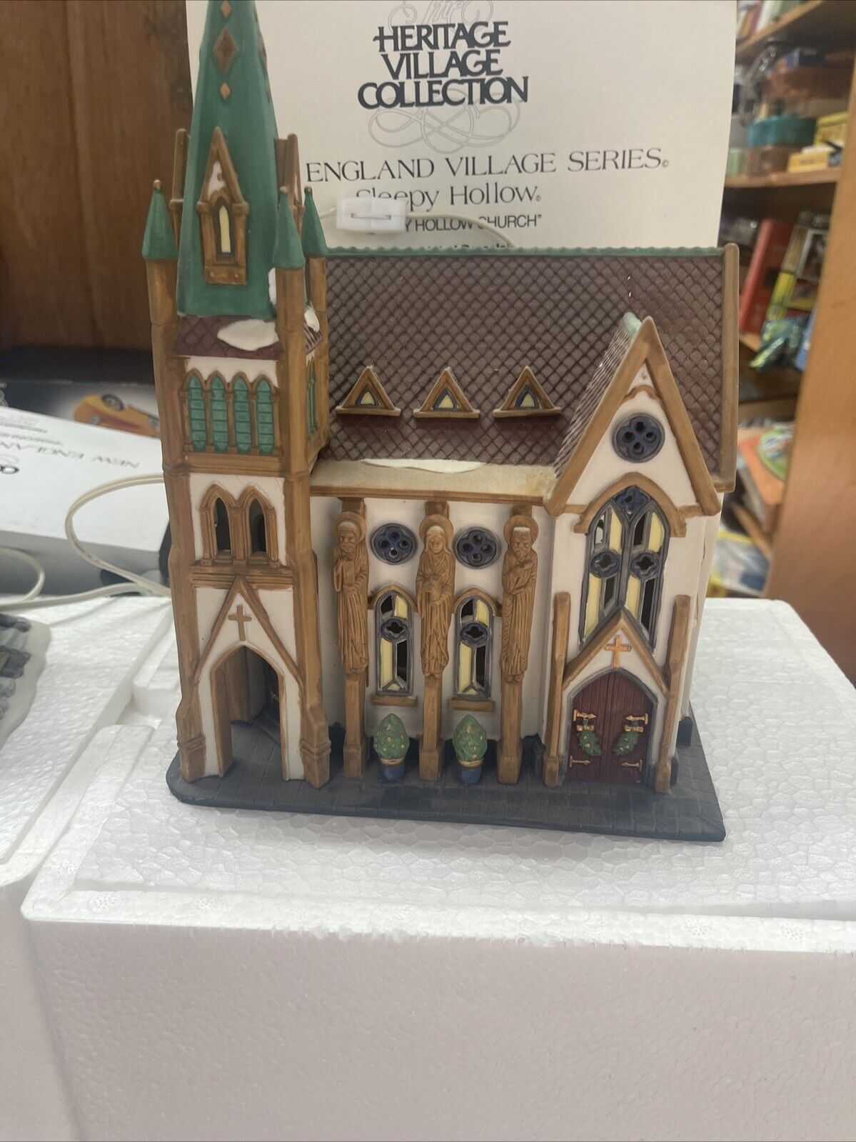 Dept 56 Christmas In The City Village All Saints Corner Church Lighted #55425