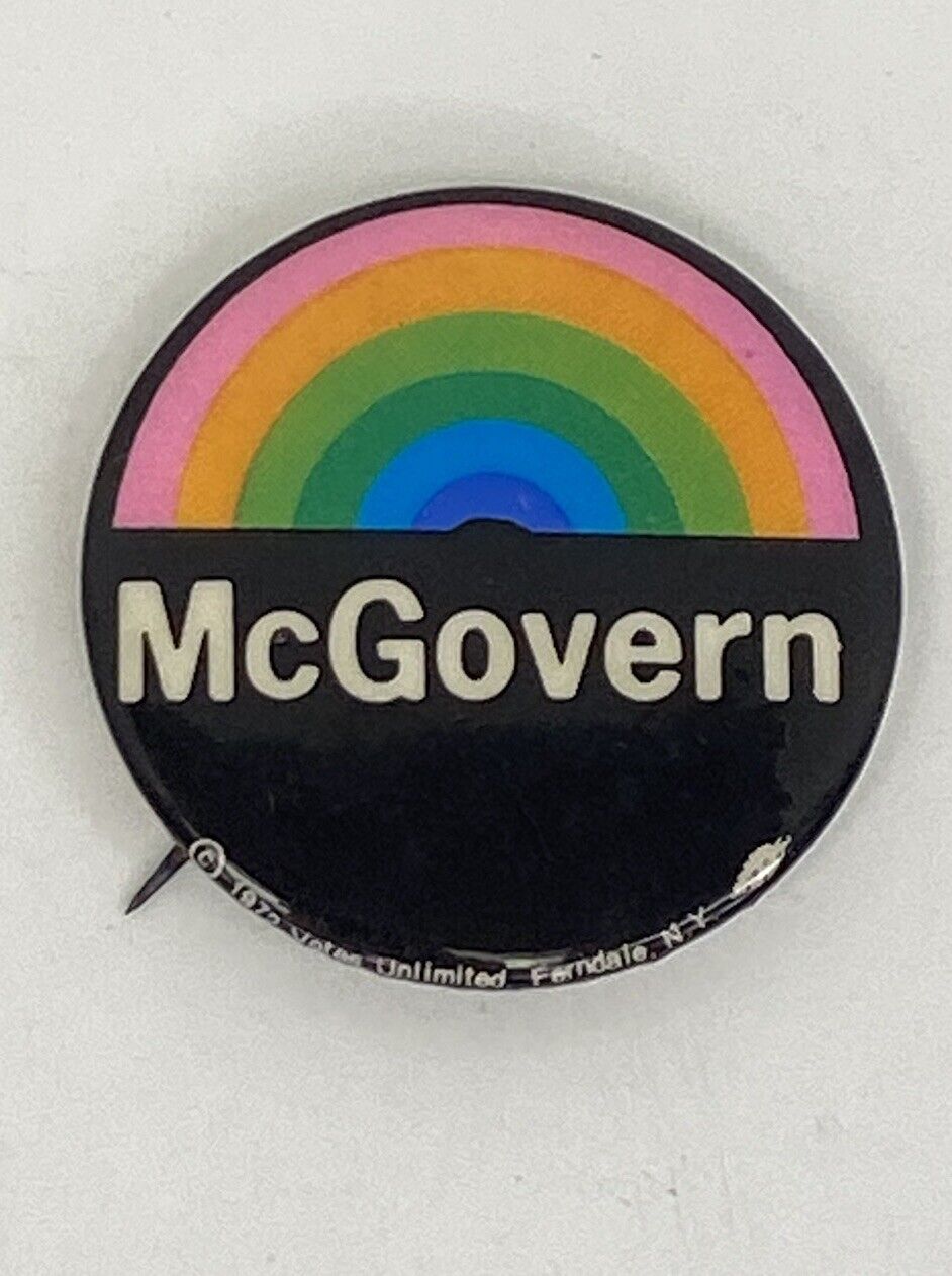 1972 George McGovern 1.5” Presidential Campaign Rainbow Pinback Button