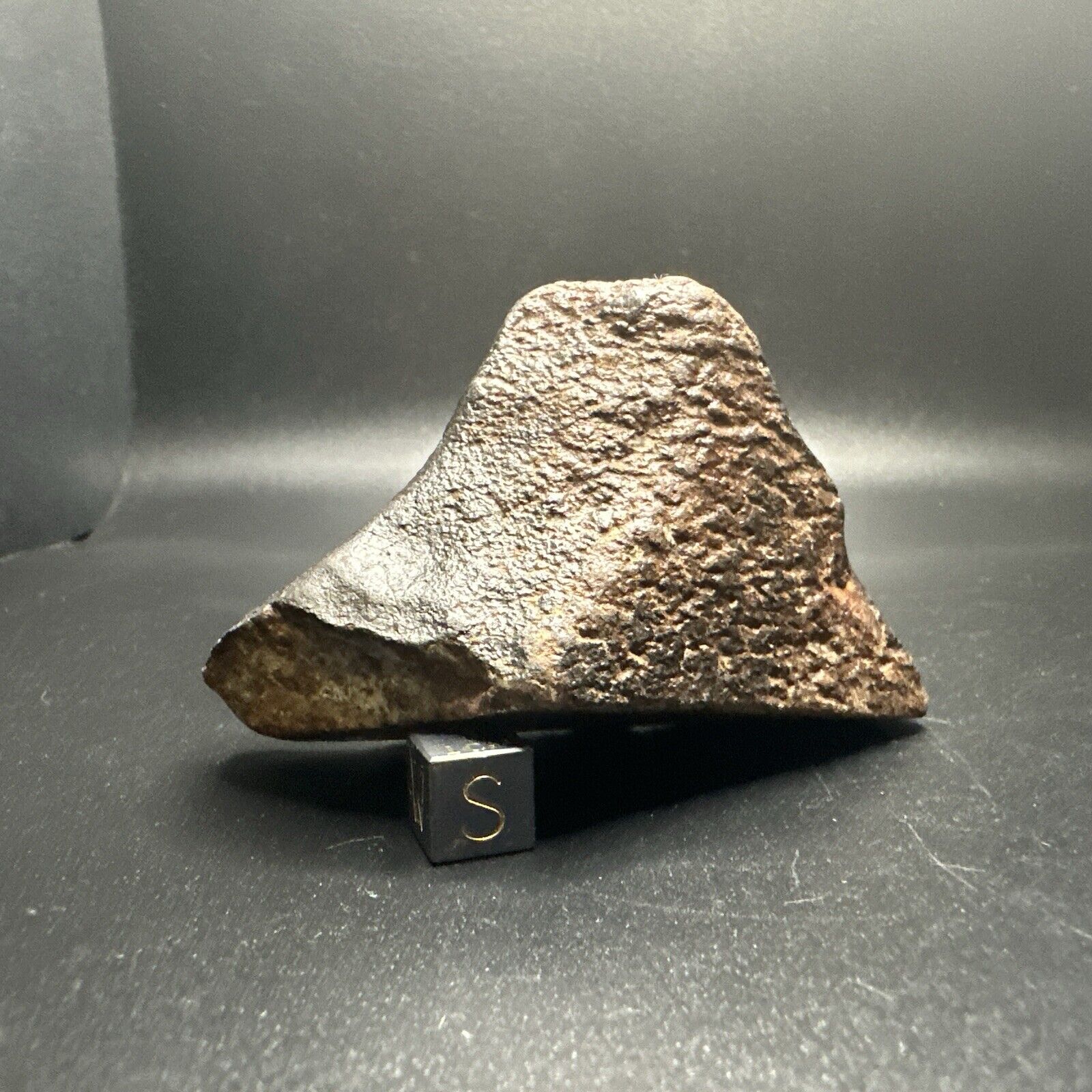 Ordinary Chondrite Meteorite 183 g Unc. Fusion Crust And Fresh Interior Matrix
