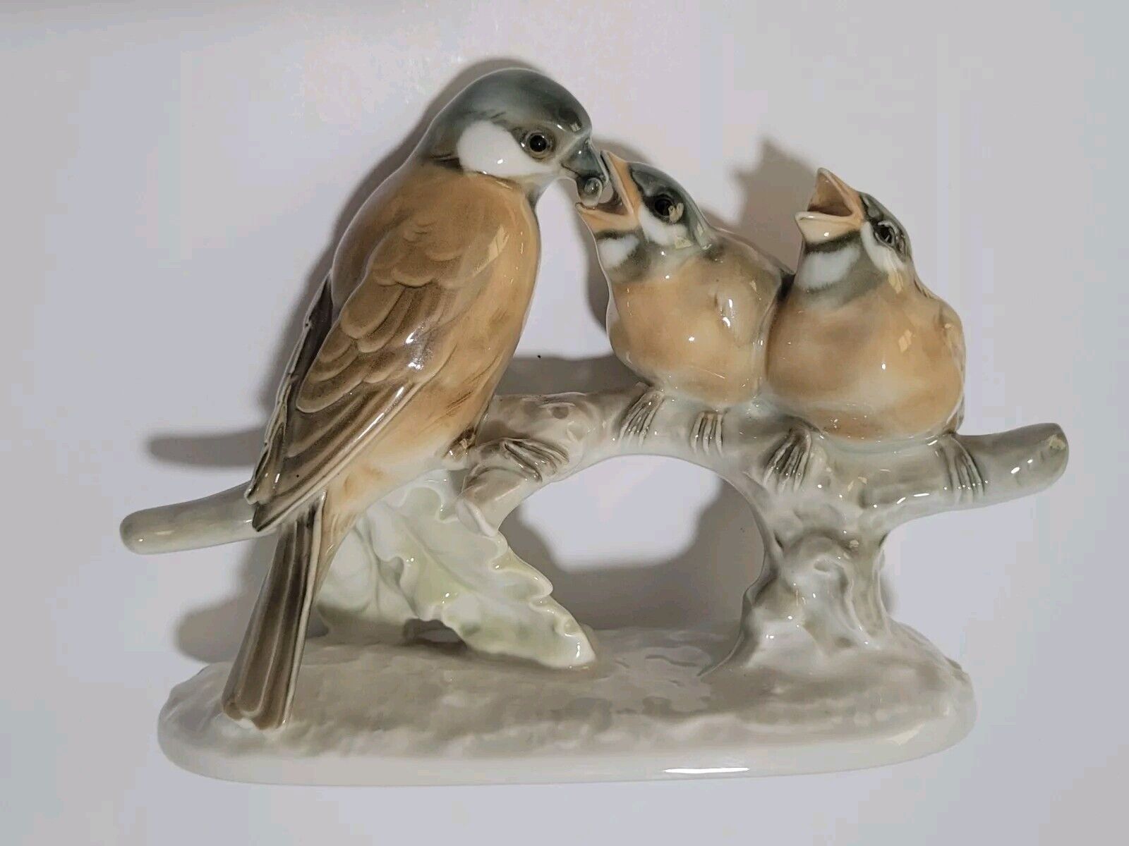Vtg Kunstabteilung Hutschenreuther Bird Figurine German Figurine Mother & Chicks