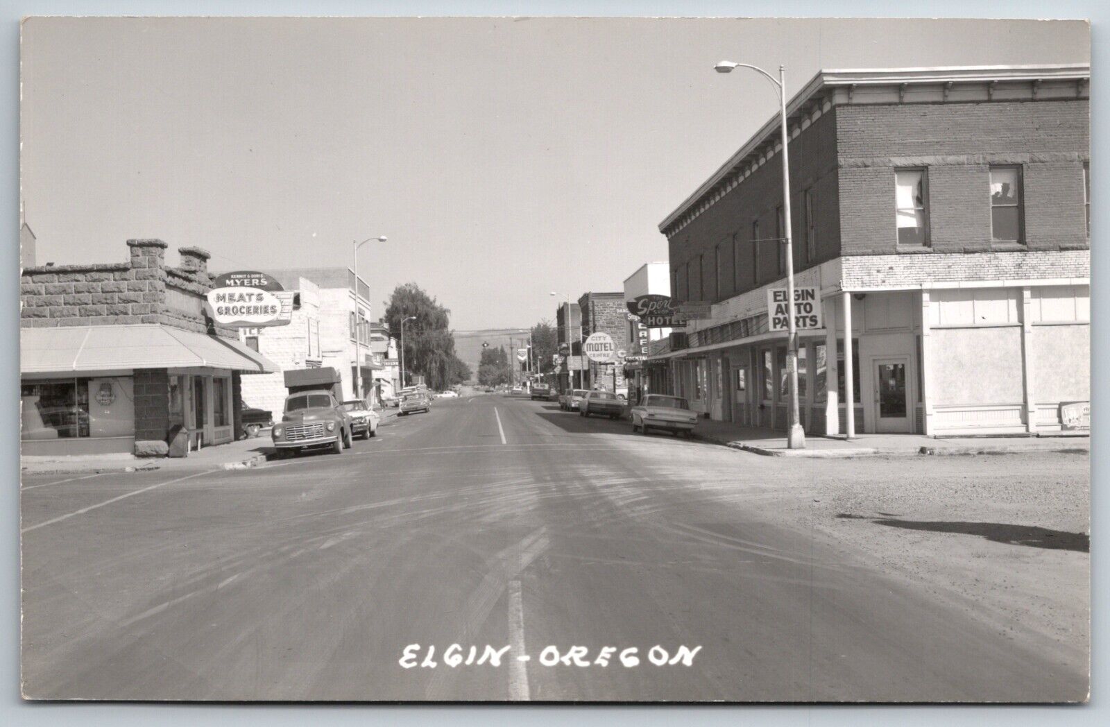 Elgin Oregon Chevron Street View Old Cars Kermit & Doris Meyers RPPC Postcard