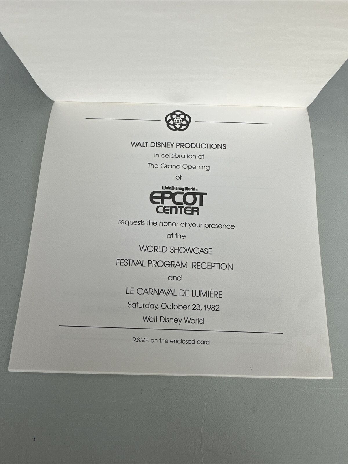 1982 EPCOT WALT DISNEY WORLD GRAND OPENING Festival Cast Member INVITATION RARE