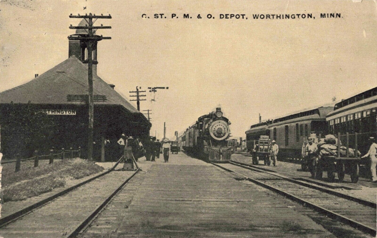 Railroad Depot Worthington Minnesota MN Train at Station c1910 Postcard