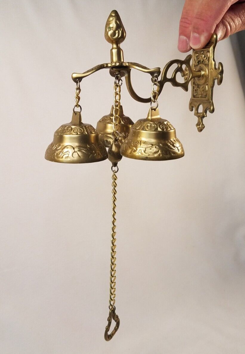Vintage Brass Bell Triple Wall Hanging Doorbell Chimes Knocker Mounted Chain