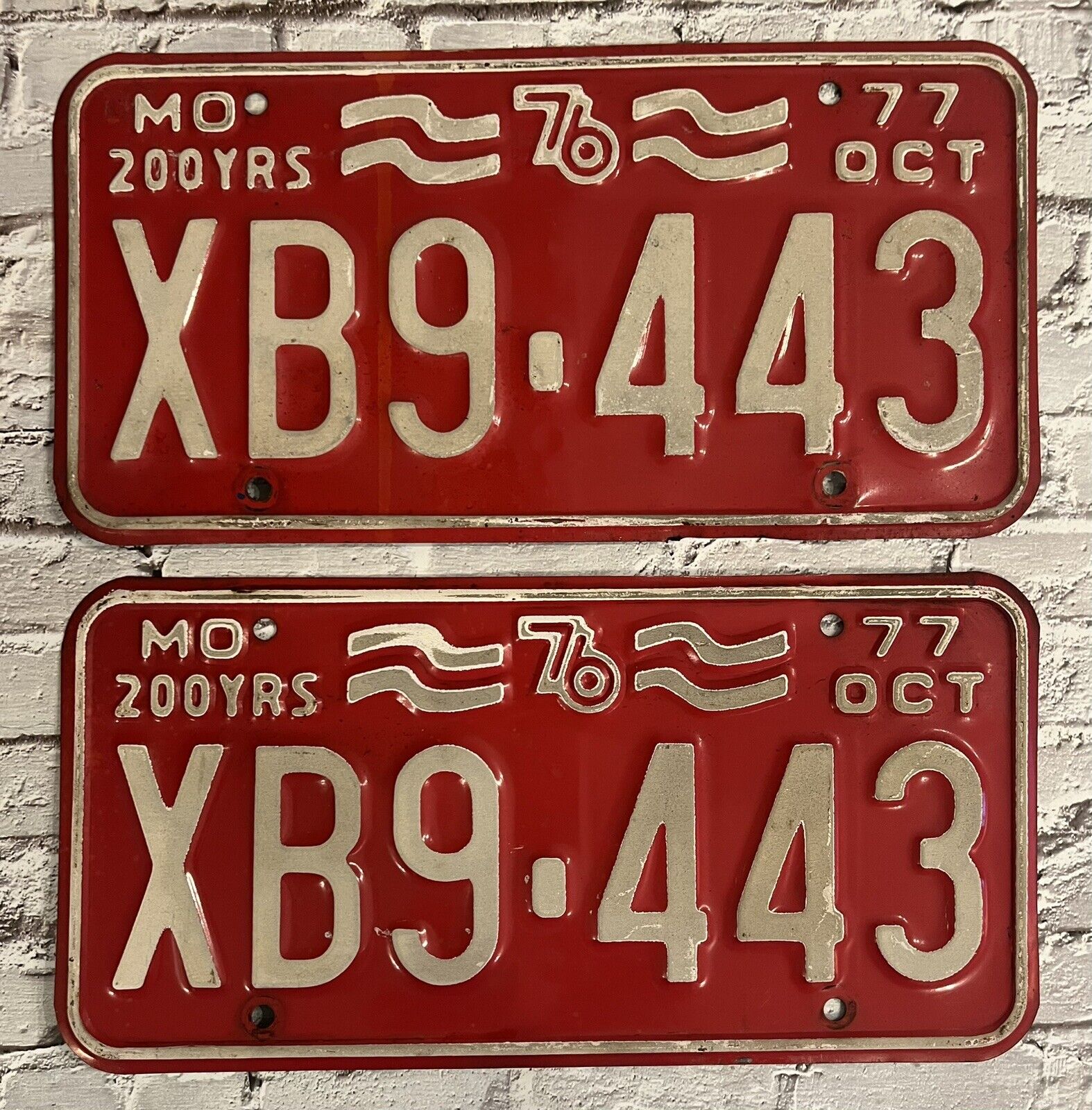 1976 Missouri Bicentennial 200 Years License Plate Matched Pair / Set XB9-443