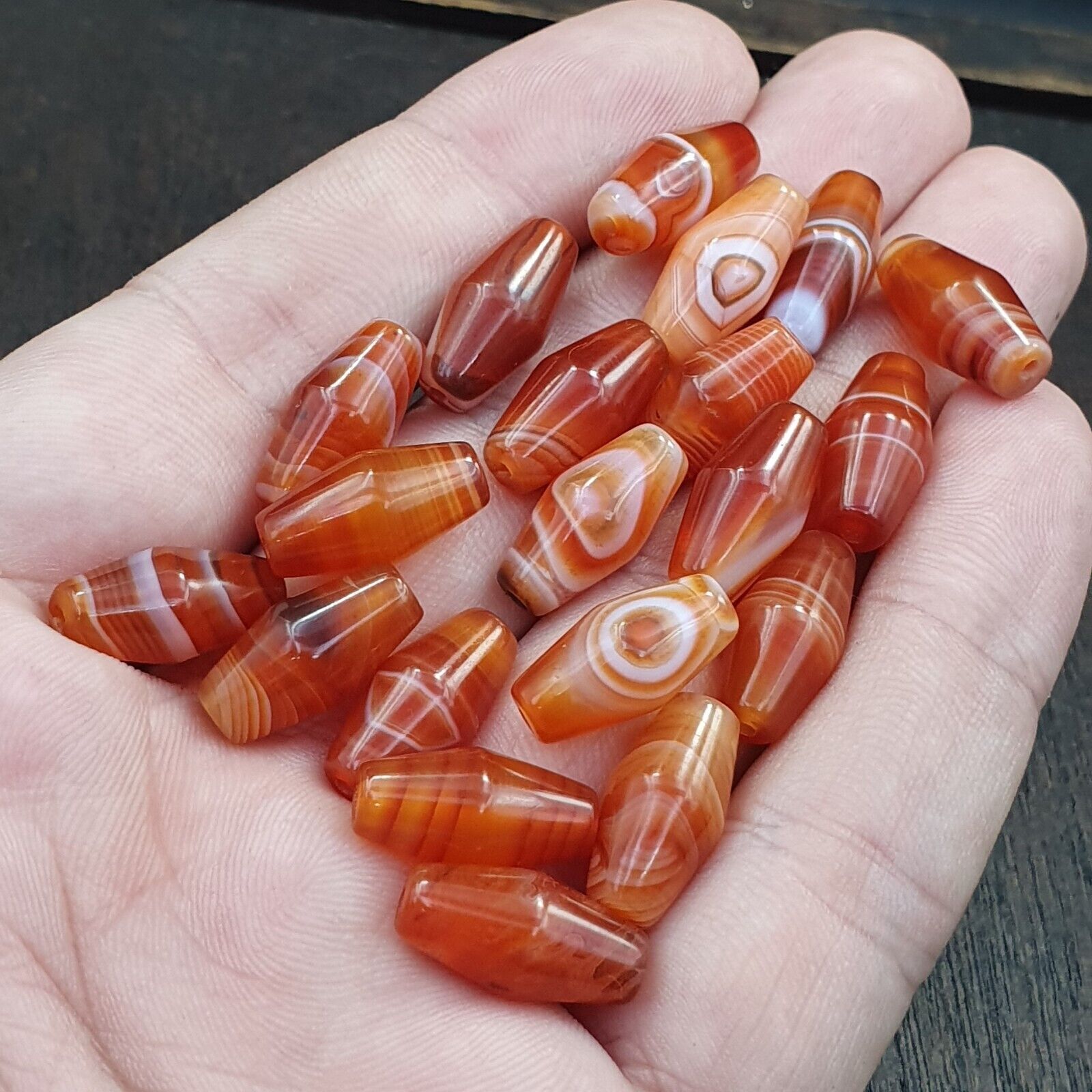 AA Lot 20 Agate Himalayan Taiwanese Red Agate Natural Eye Bead RD-L-20