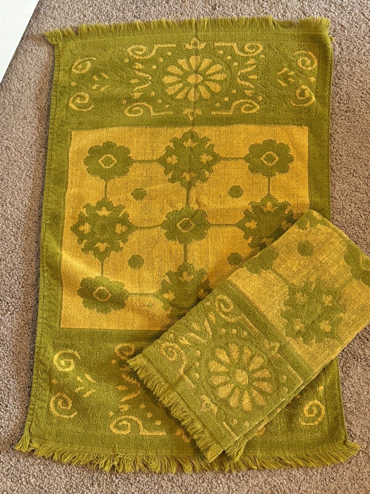 Vintage St Mary’s Hand towels Green Gold 1970s Lot Of Two