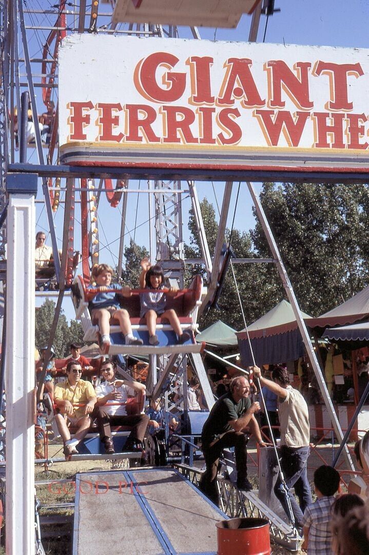 #M7- a Vintage 35mm Slide Photo- Giant Ferris Wheel-Amusement Park - 1971