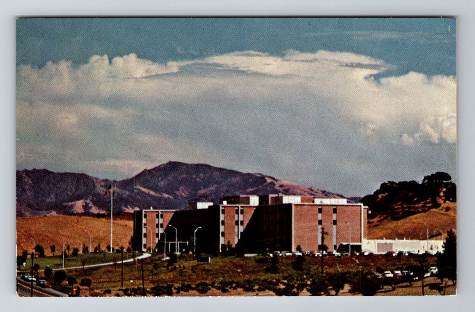 Martinez CA-California, Veterans Administration Hospital, Vintage Postcard