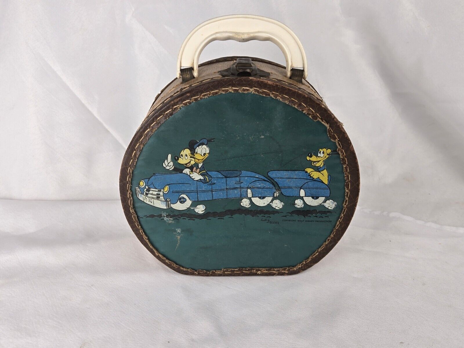 Vintage Walt Disney Carrying Case Daffy, Goofy. Donald Duck .     7  1/4