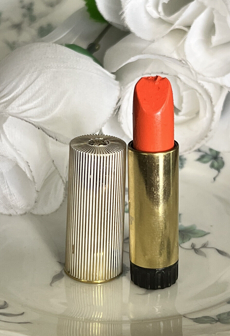 VINTAGE REVLON  Collectible MOON DROPS Lipstick TERRA ROSA  NEW
