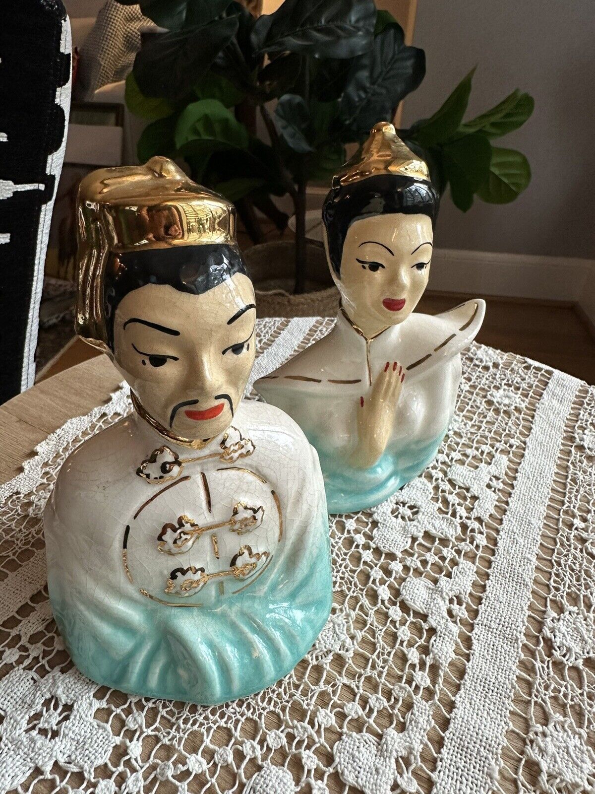Vintage Oriental Couple Planters