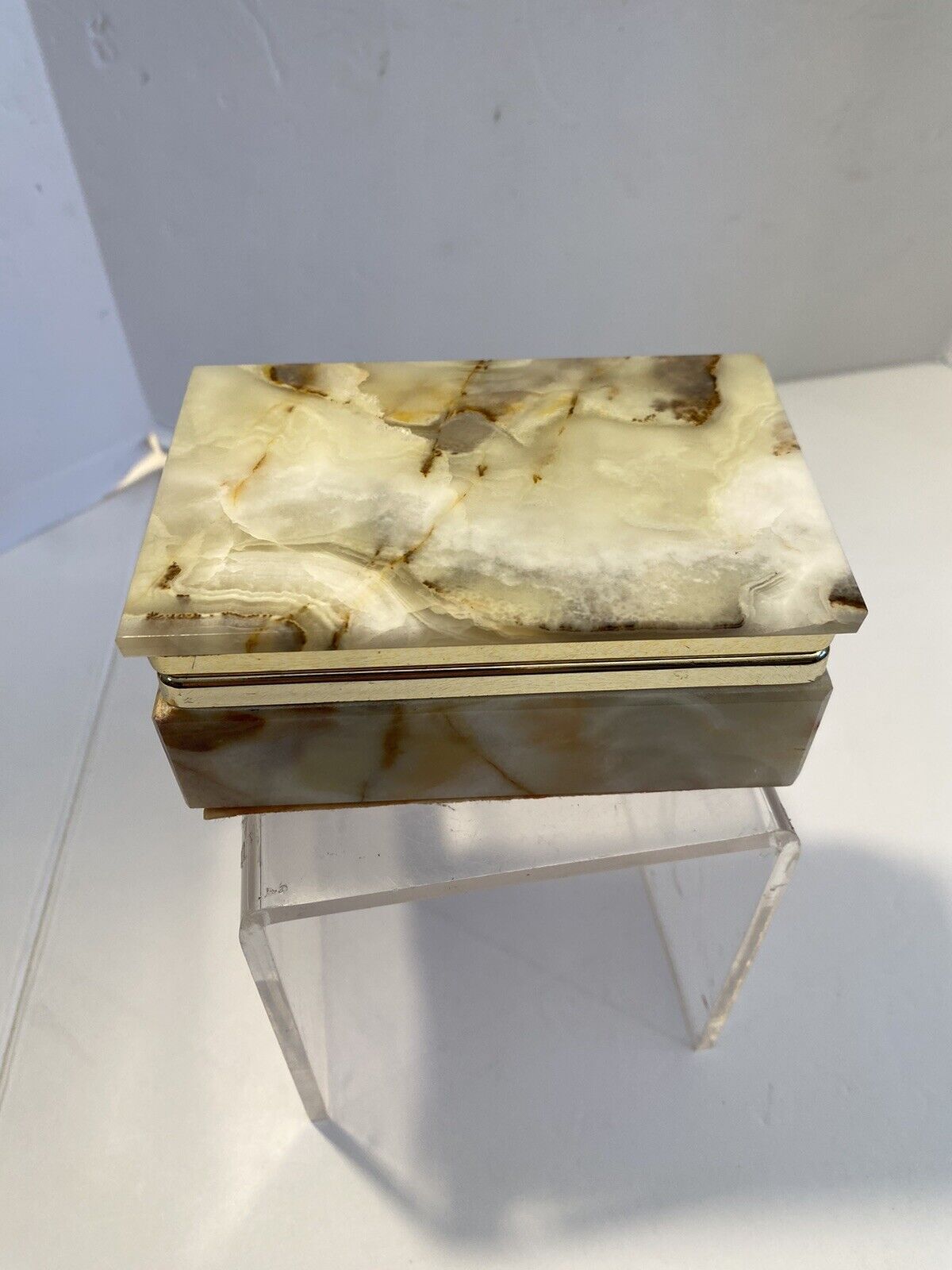 Vtg Onyx Marble Hinged Lid Trinket/ Jewelry Box w/Gold Trim  4.25