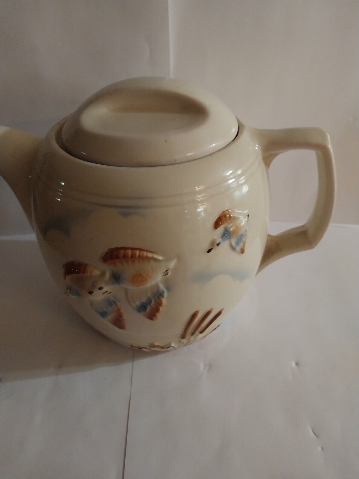 Vintage Porcelier   Vilrious Hand Decorated China  Tea Pot With Duck. Disign