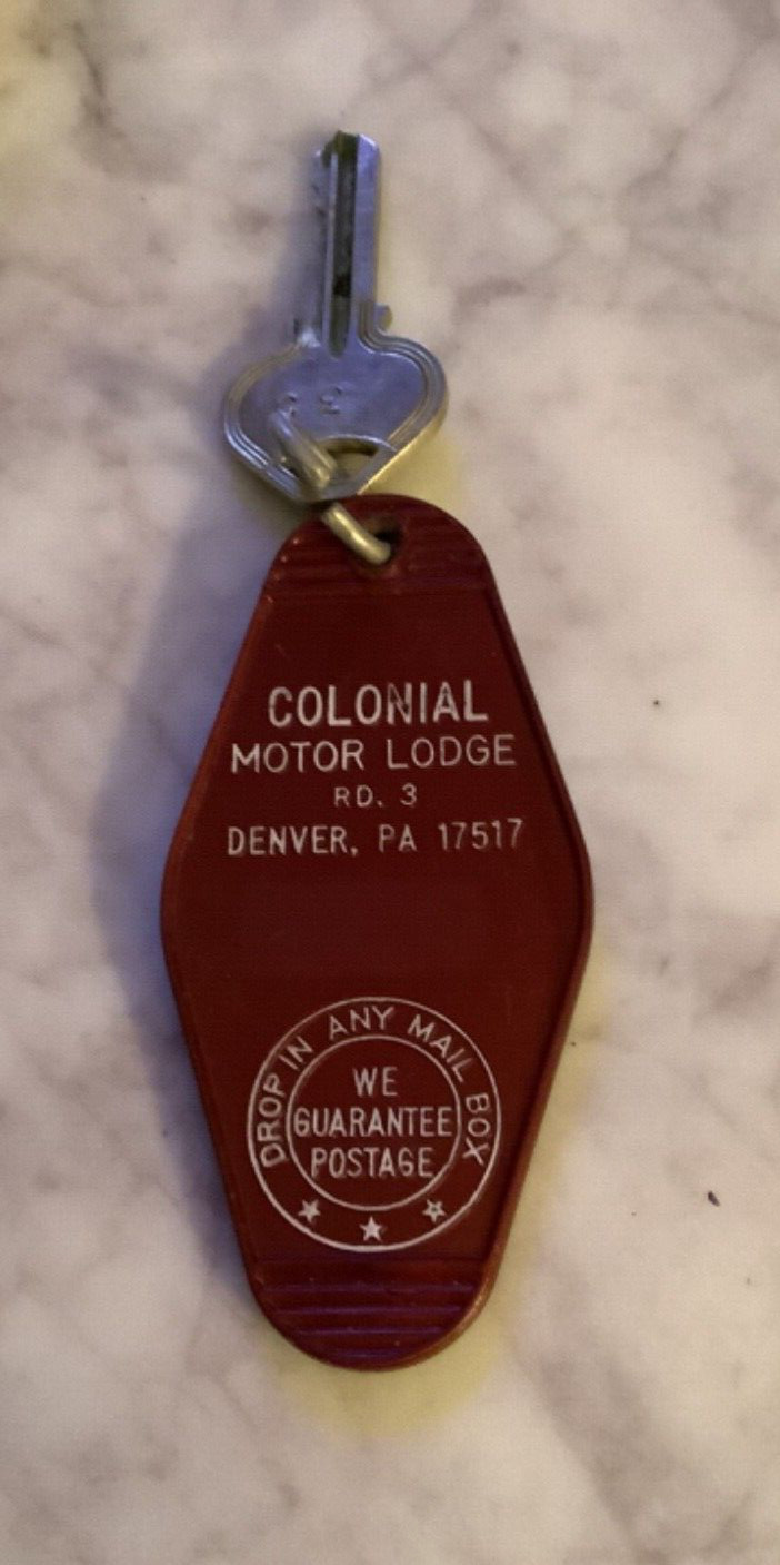 Vtg~Key Fob~ Colonial Motor Lodge-Denver, PA