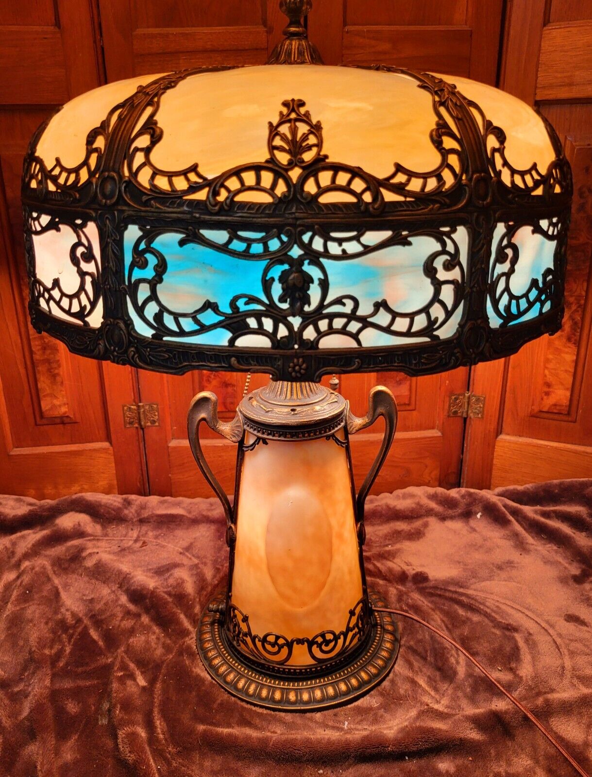 Slag Glass Antique Lamp with Lighted Bump Glass Base