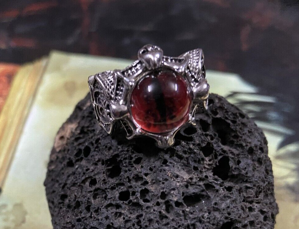  $$$ MOST POWER QUEEN SUCCUBUS RING VERY RARE $$$