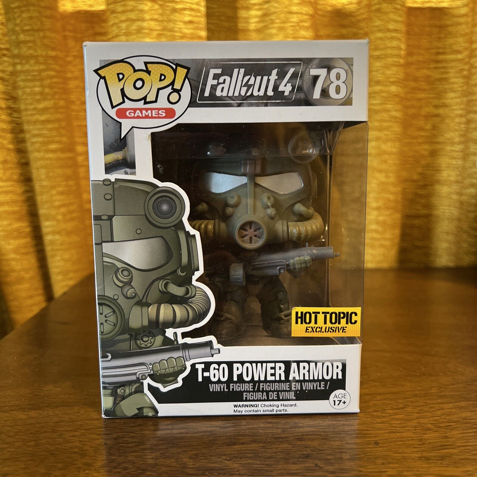 Funko Pop Vinyl: Fallout - T-60 Power Armor - Hot Topic Exclusive w/Protector