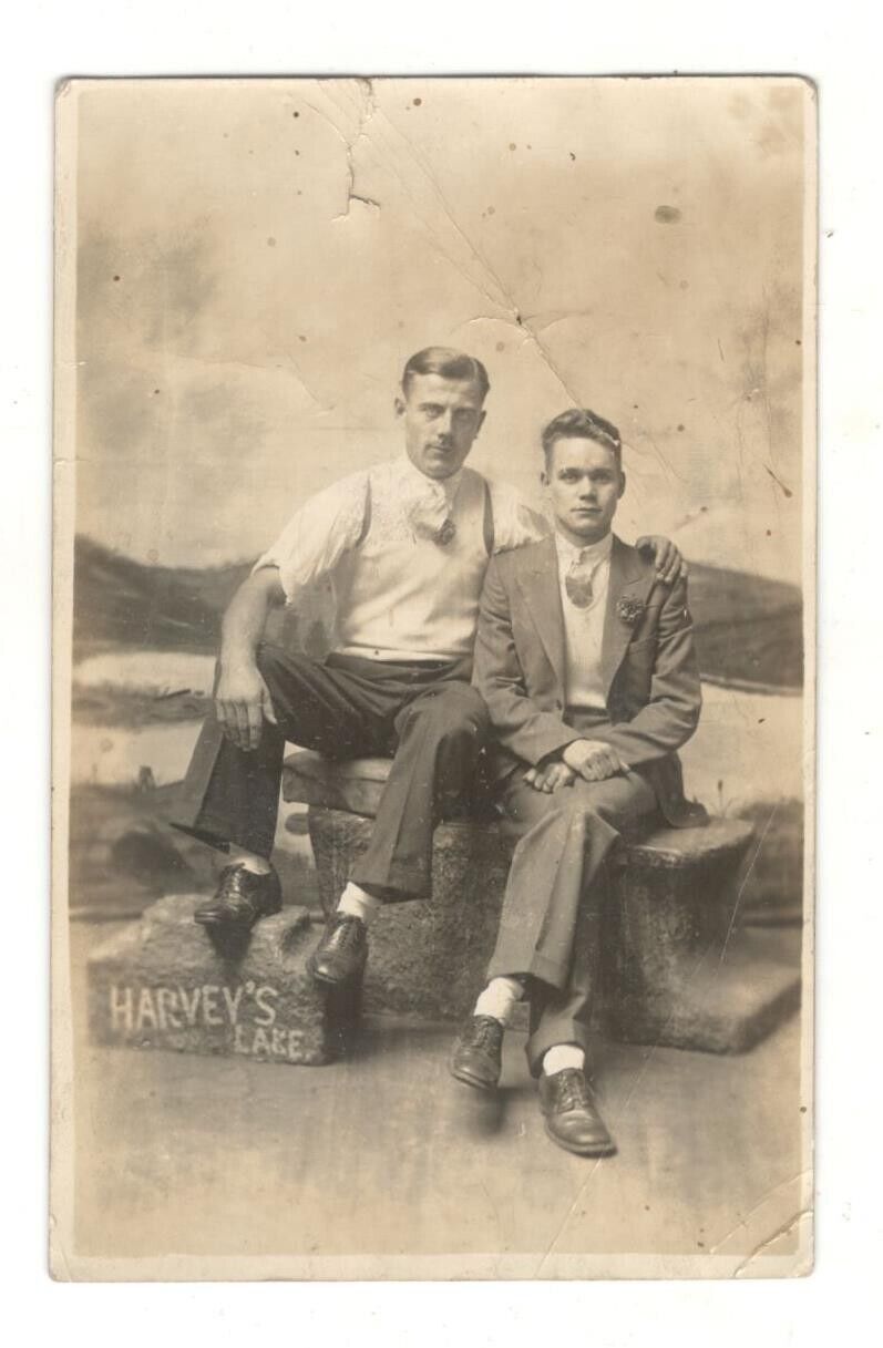 Vtg Photo 2 Men Affectionate Couple Harvey's Lake PA Gay Int 1910's 1920's MX14B