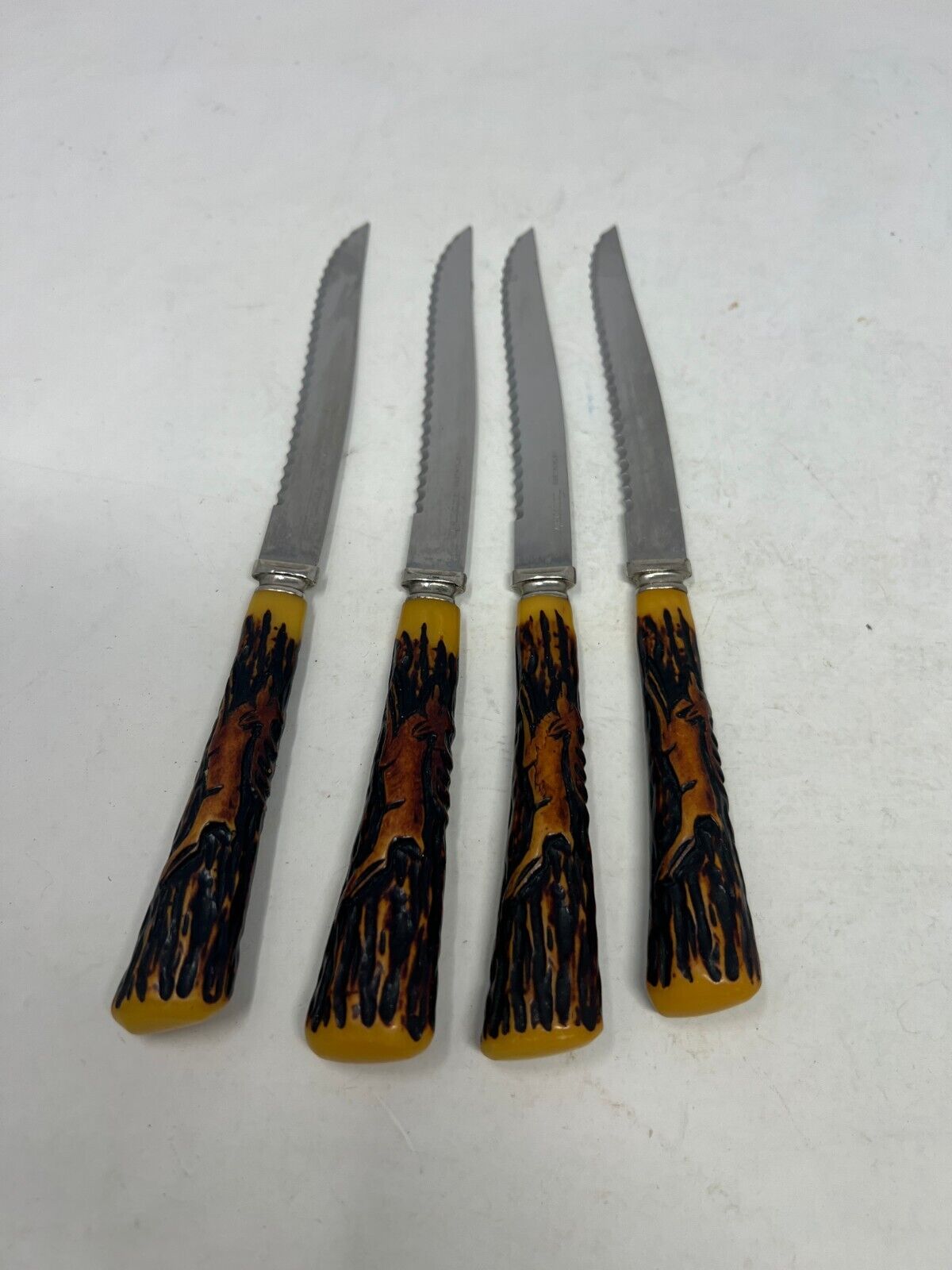 FORGECRAFT USA Set 4 Serrated Stainless Steel Steak Knives