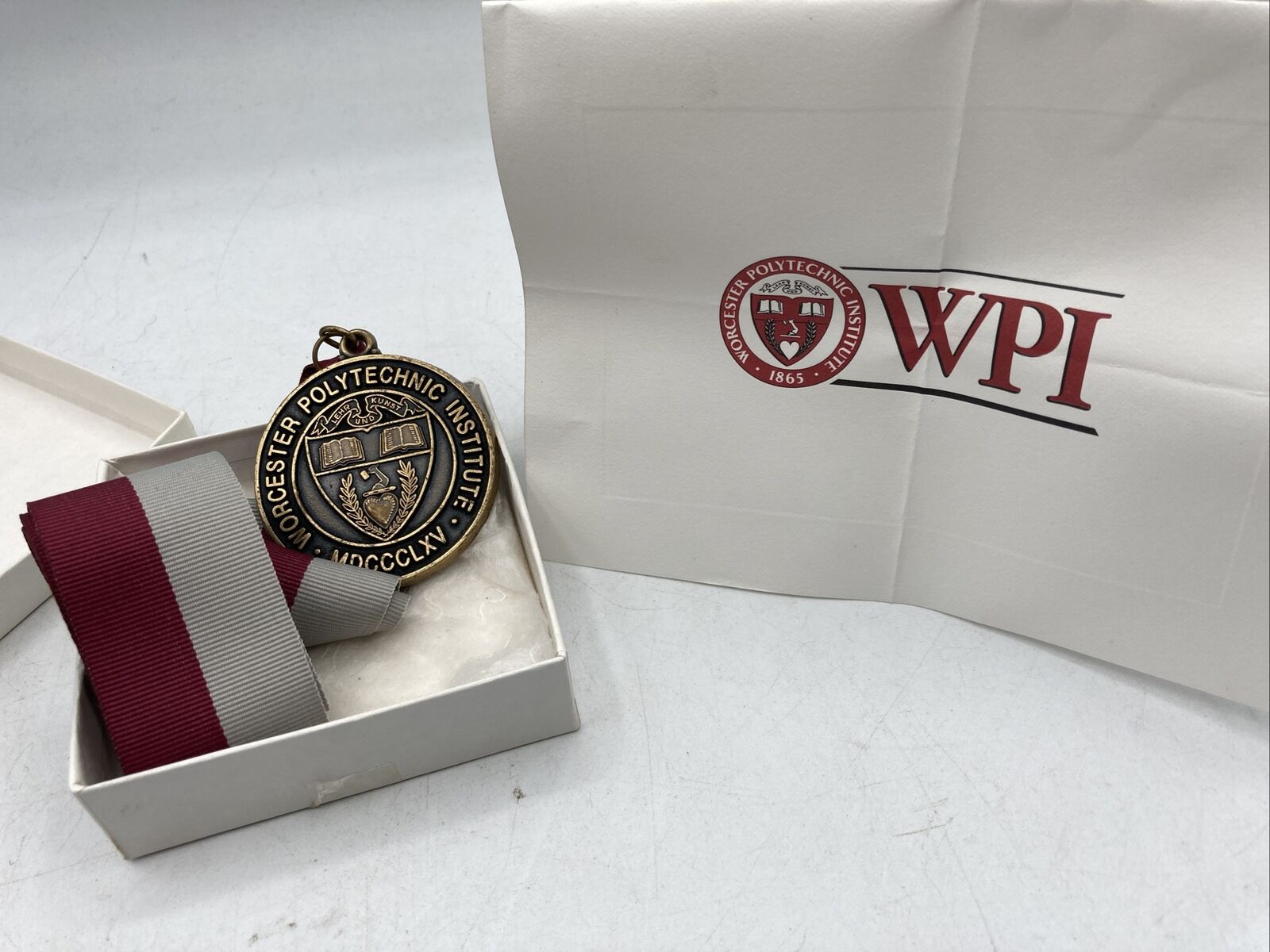 Worcester Polytechnic Institute WPI 1957 50 Year Alumni Medallion Medal W/Letter
