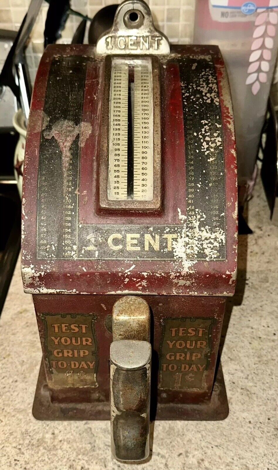 1928 Chicago Gottlieb and Co ca 1 Cent Grip Tester w/original Key & Instructions