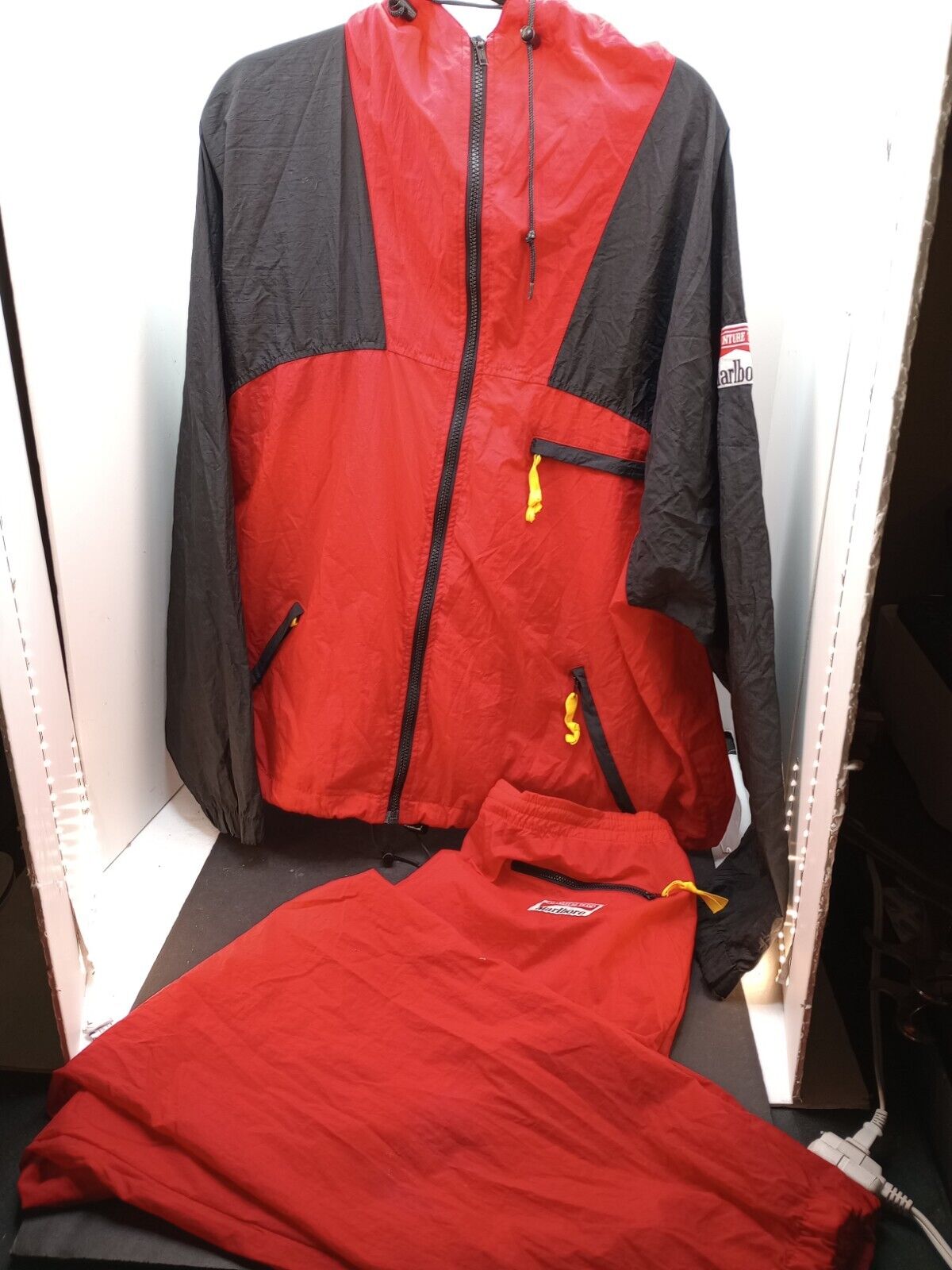 Vtg Marlboro Adventure Team Windbreaker Jacket & Pants with Carry Bag - XL Read