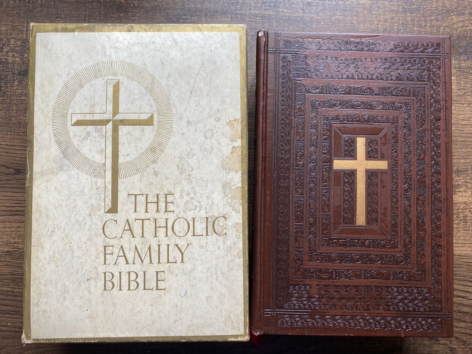 Catholic Family Edition of The Holy Bible John J. Crawley & Co. 1953 with Box