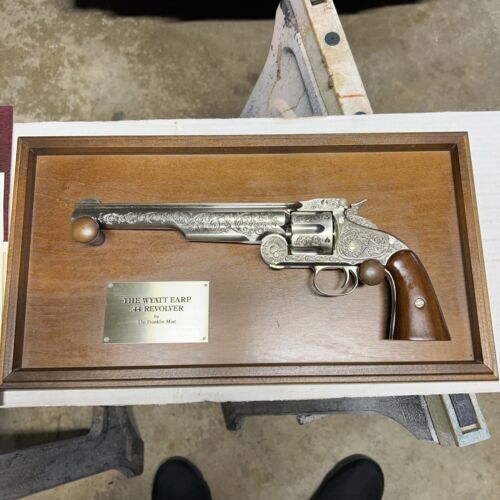 Franklin Mint The Wyatt Earp Colt .44 Revolver With Wall Display