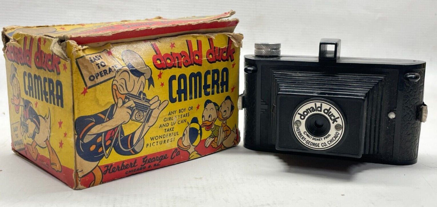 Vintage Walt Disney Donald Duck Camera With Box