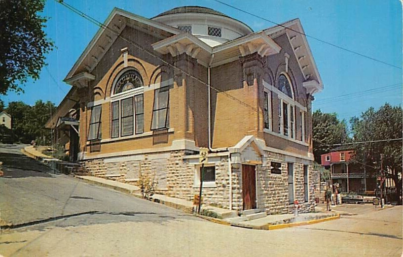 Postcard AR: First Baptist Penn. Memorial Church, Eureka Springs, Arkansas