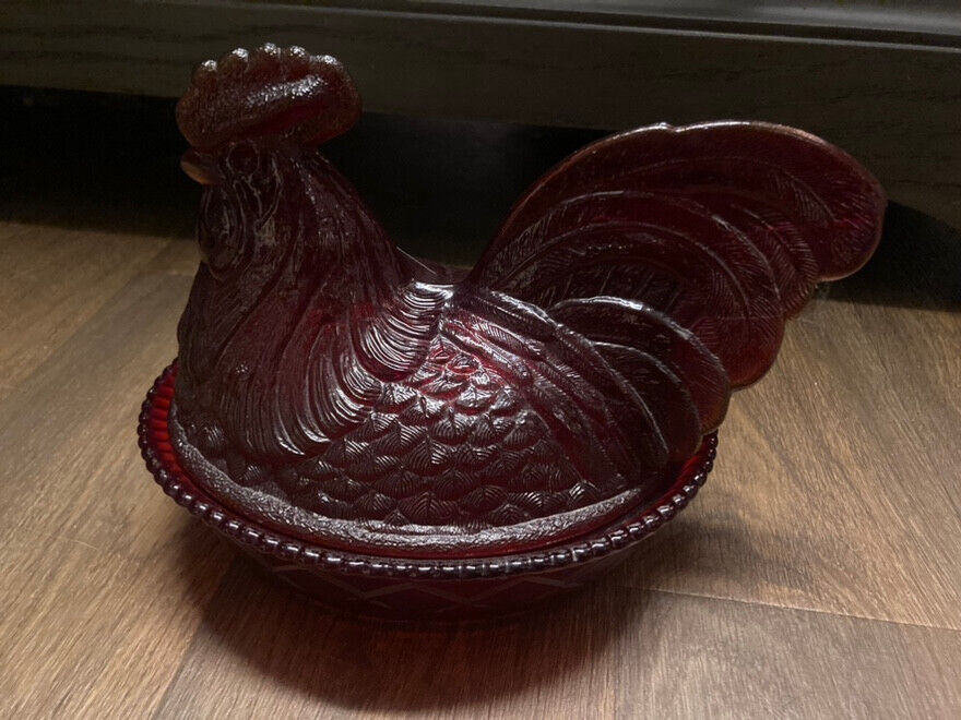 Vtg Westmoreland Ruby Red Rooster Hen on Nest Large Glass Lidded Chicken Bowl