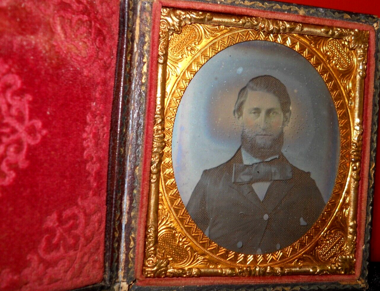 1/6th size Ambrotype of young man in full case