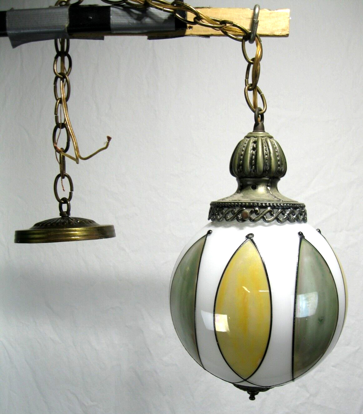Vintage Stained Glass Green/Yellow/White Ball Swag Hanging Light Fixture