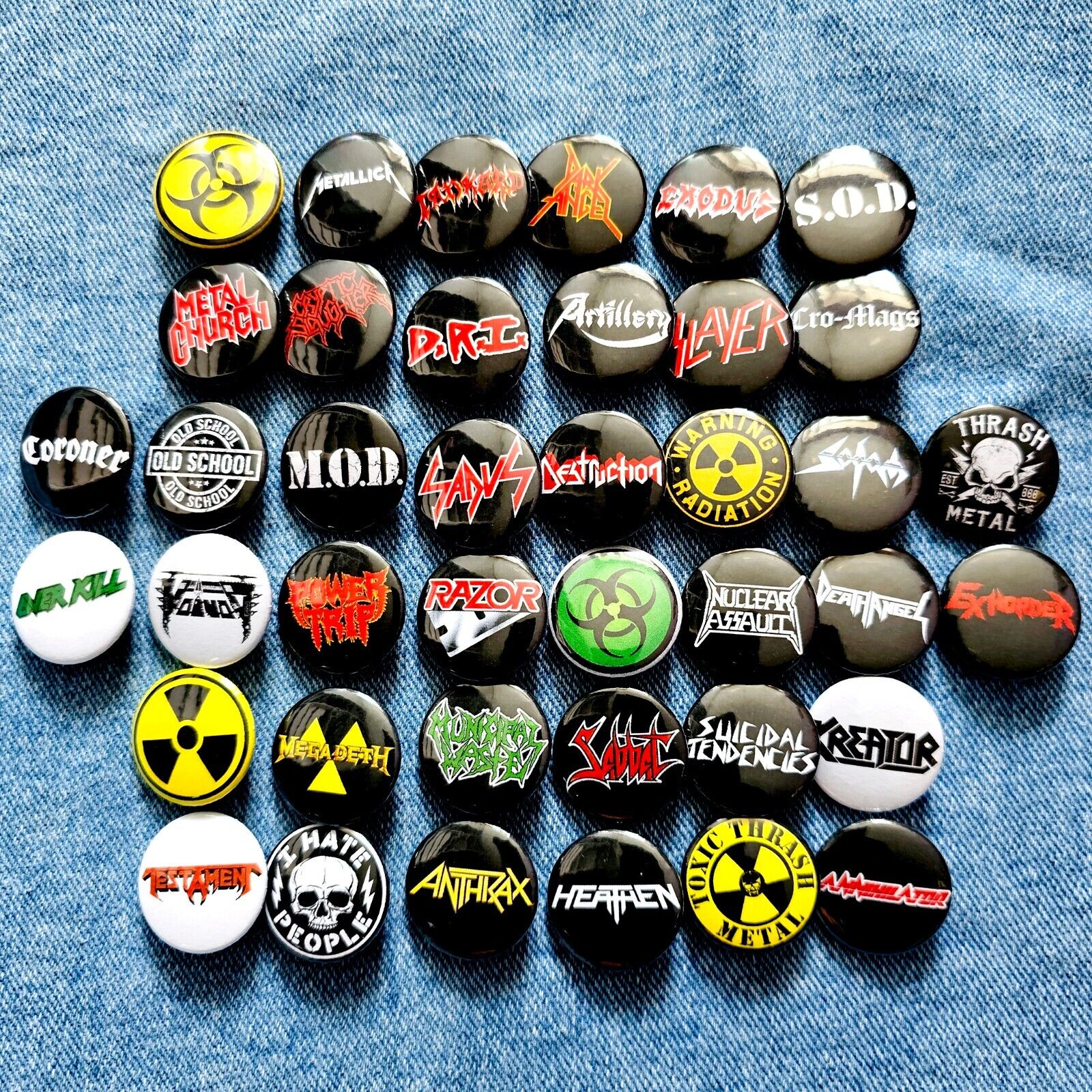 Thrash Metal button badge pins. Speed metal, Heavy Metal. 40 pins colection.