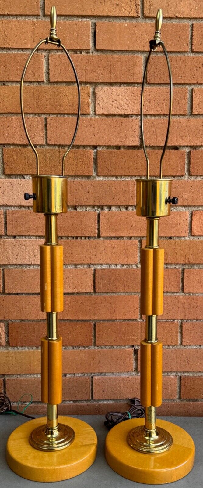 Pair Vintage Wood Brass Table Lamps MCM Mid Century Modern Lighting 70s