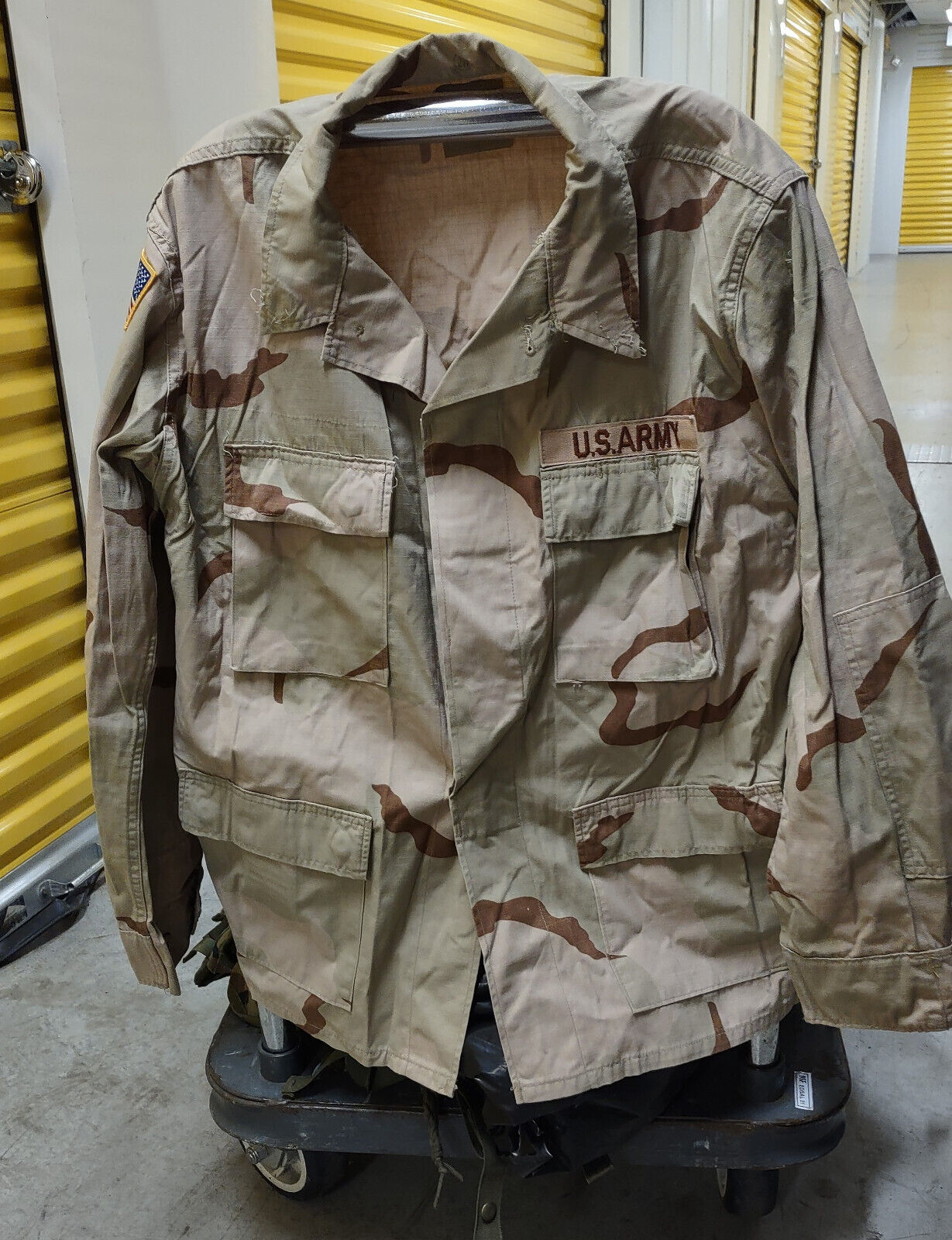 Shirt/Jacket  Large Regular Desert Tri-Color Camo Cotton/Nylon USGI Army