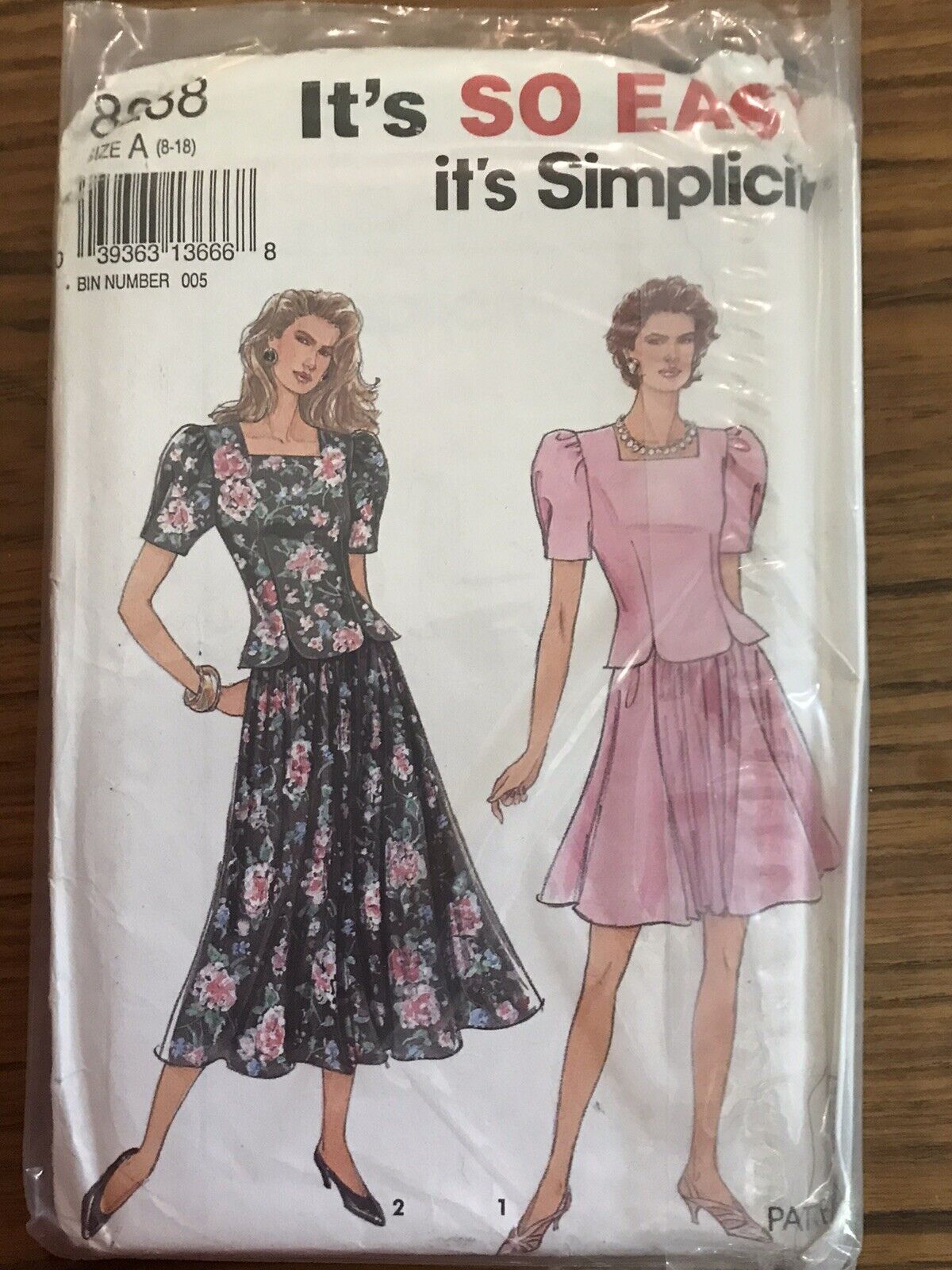 Simplicity 8238 Misses Two Piece Dress In Two Lengths, 1992