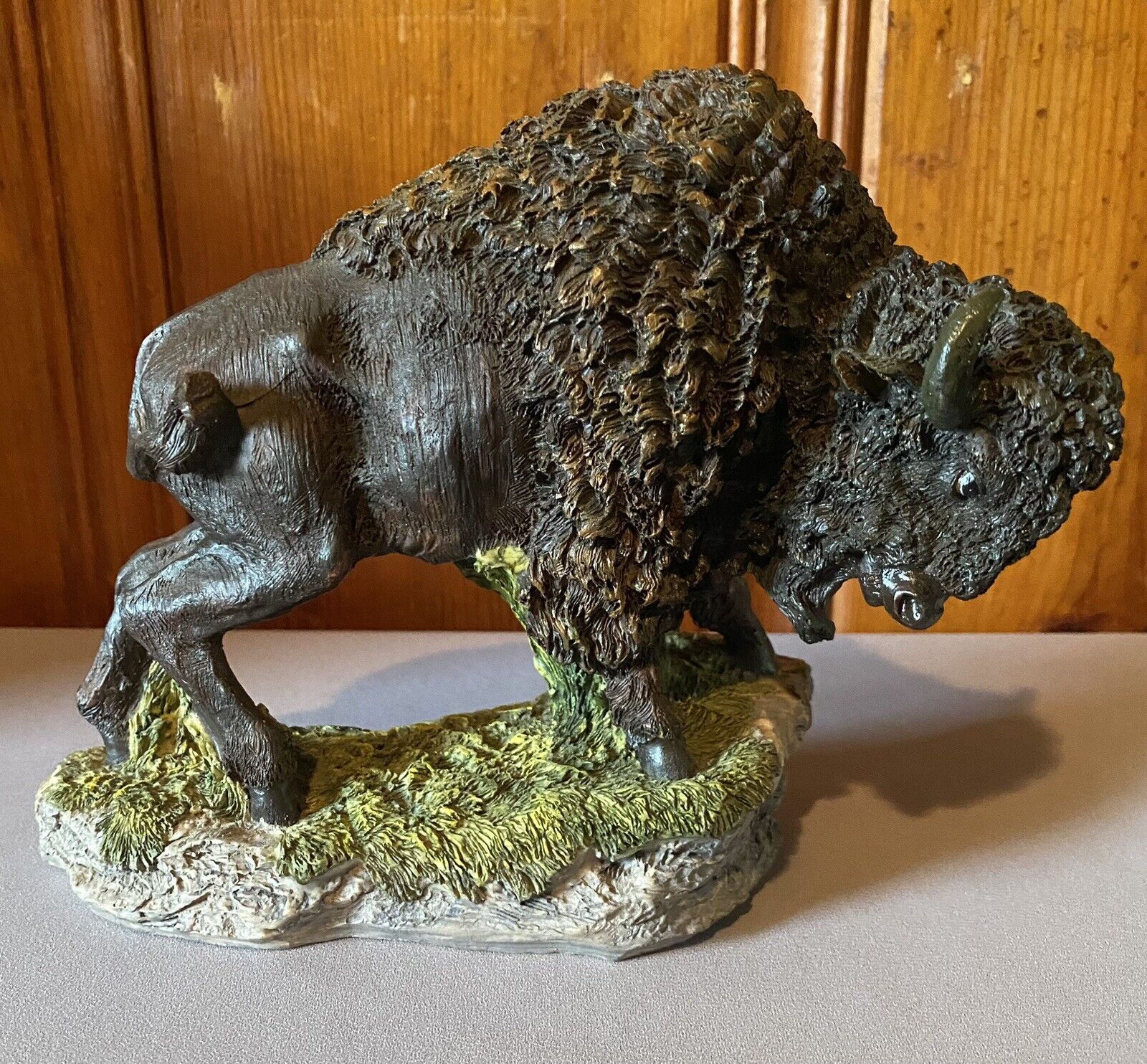Classic Treasures Collectible Wildlife - Buffalo - Sculpture 
