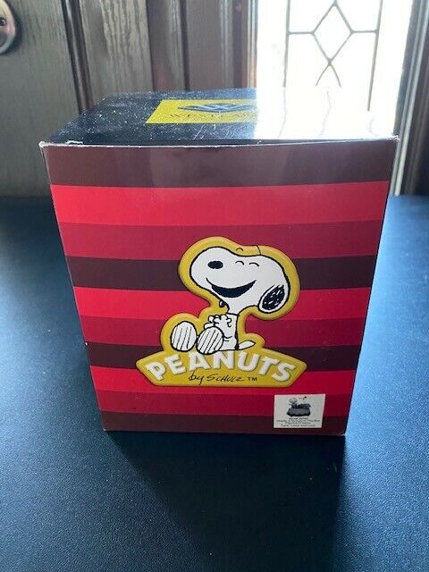 Westland Giftware Peanuts Charlie & Snoopy in Box Musical Figurine-NIB