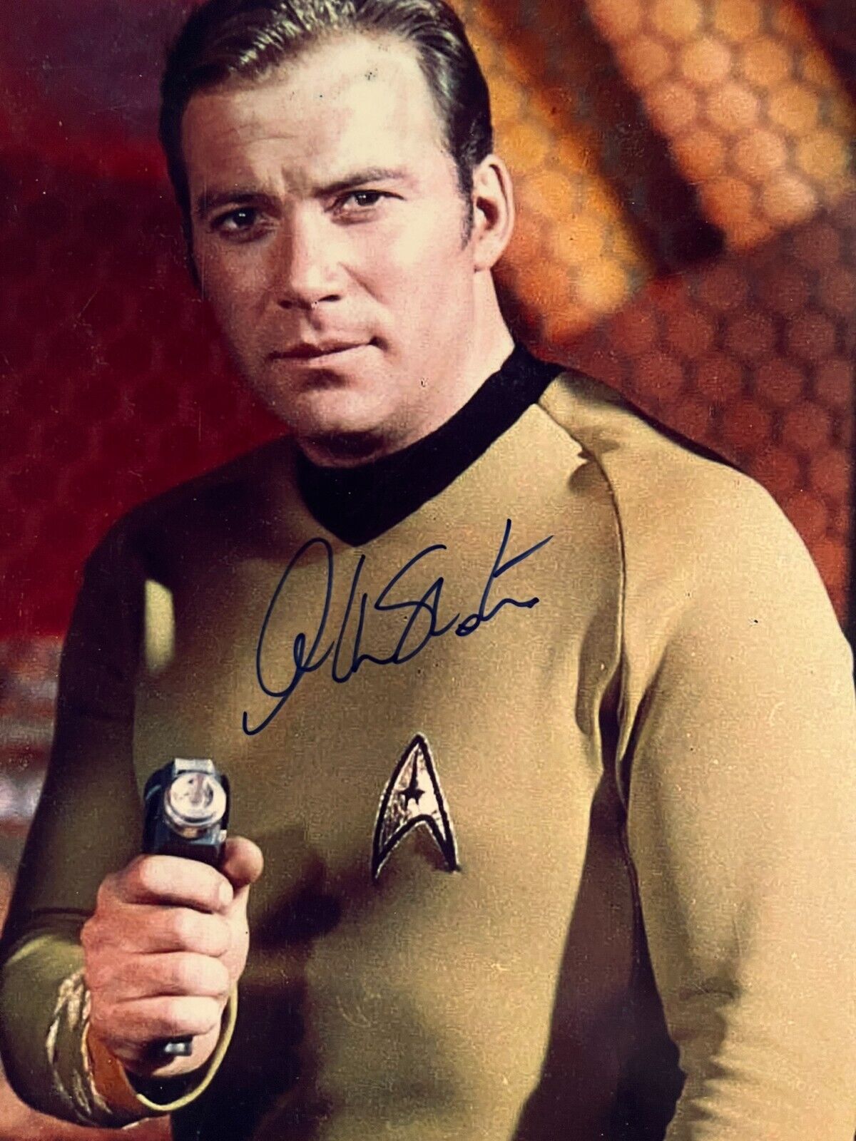 Star Trek William Shatner signed photo. 8x10 inches